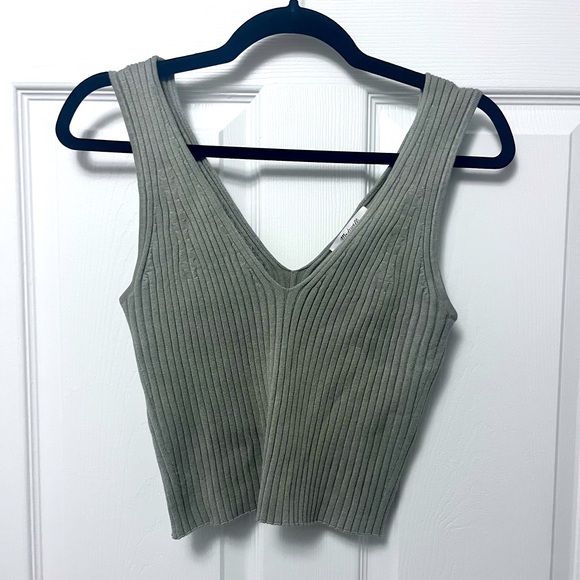 Madewell Tops - Madewell V-Neck Sweater Tank